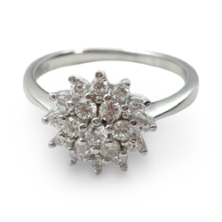 Silver ring Flower with white zircons