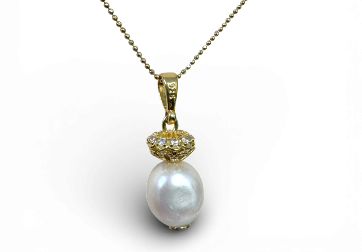 pearl necklace