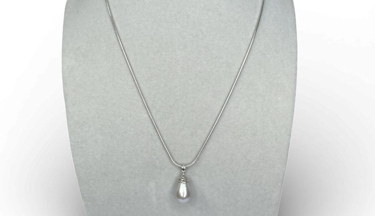 long necklace