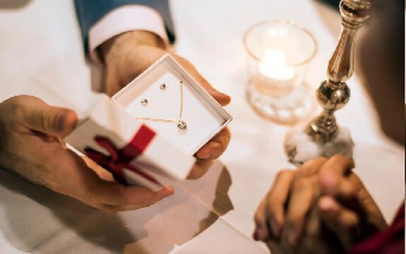Top 5 Anniversary Jewelry Gifts 2026