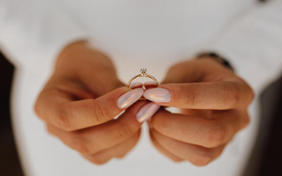 Las 5 principales tendencias en anillos de boda para 2026
