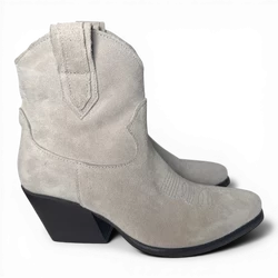 Leila Ghiaccio Suede Cowboy/Biker boots