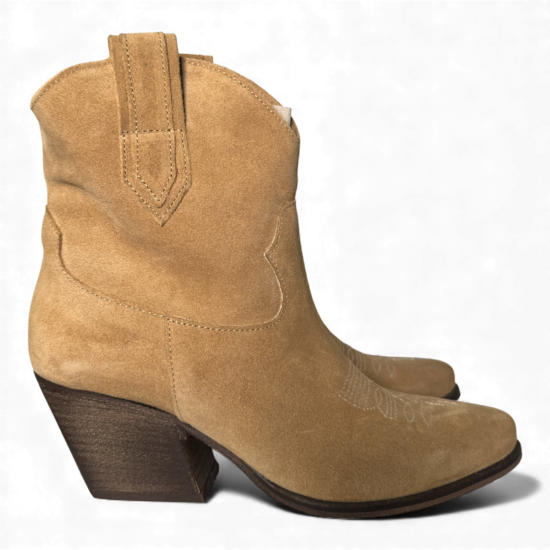 Leila Lion Suede Cowboy/Biker boots