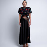 Camiseta floral de seda