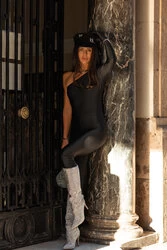 Combinaison une épaule avec gant