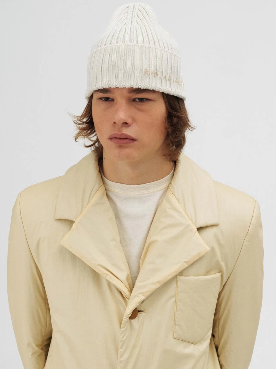 Mit Monogramm bestickte Wollmütze