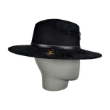 Certainly! Here is the translated HTML content:

Schwarzer Wildleder-Fedora mit Quarz