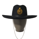 Fedora-Hut mit Kette