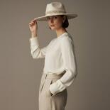 Ivory Wildleder Fedora mit Feder