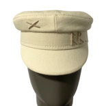 带单字母装饰的贝克男孩帽