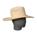 ```html
草帽上饰有字母组合
```