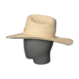 ```html
草帽上饰有字母组合
```