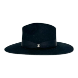 В'язана шапка