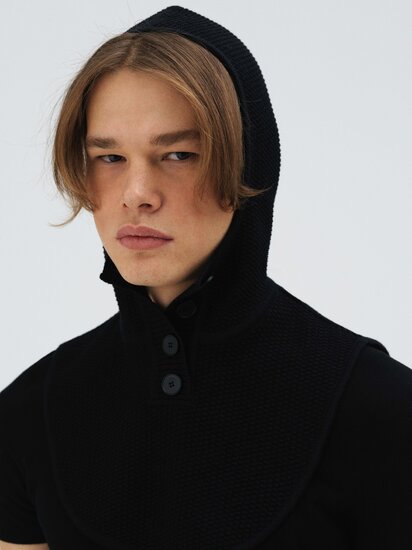 羊毛混纺针织连帽