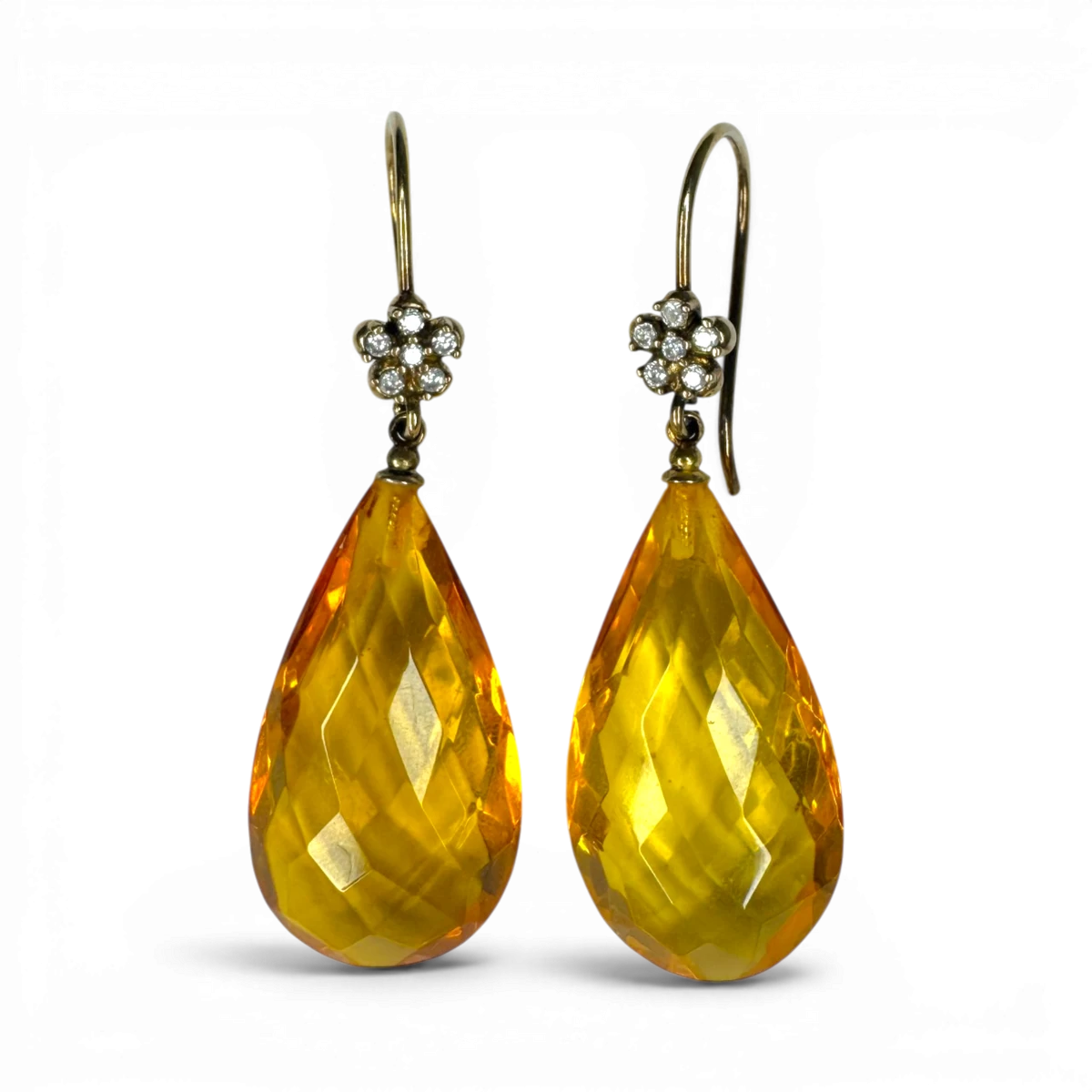 Gold plated earrings with amber