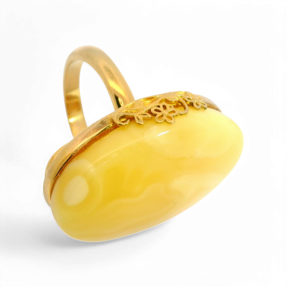 Bague plaquée or avec ambre jaune