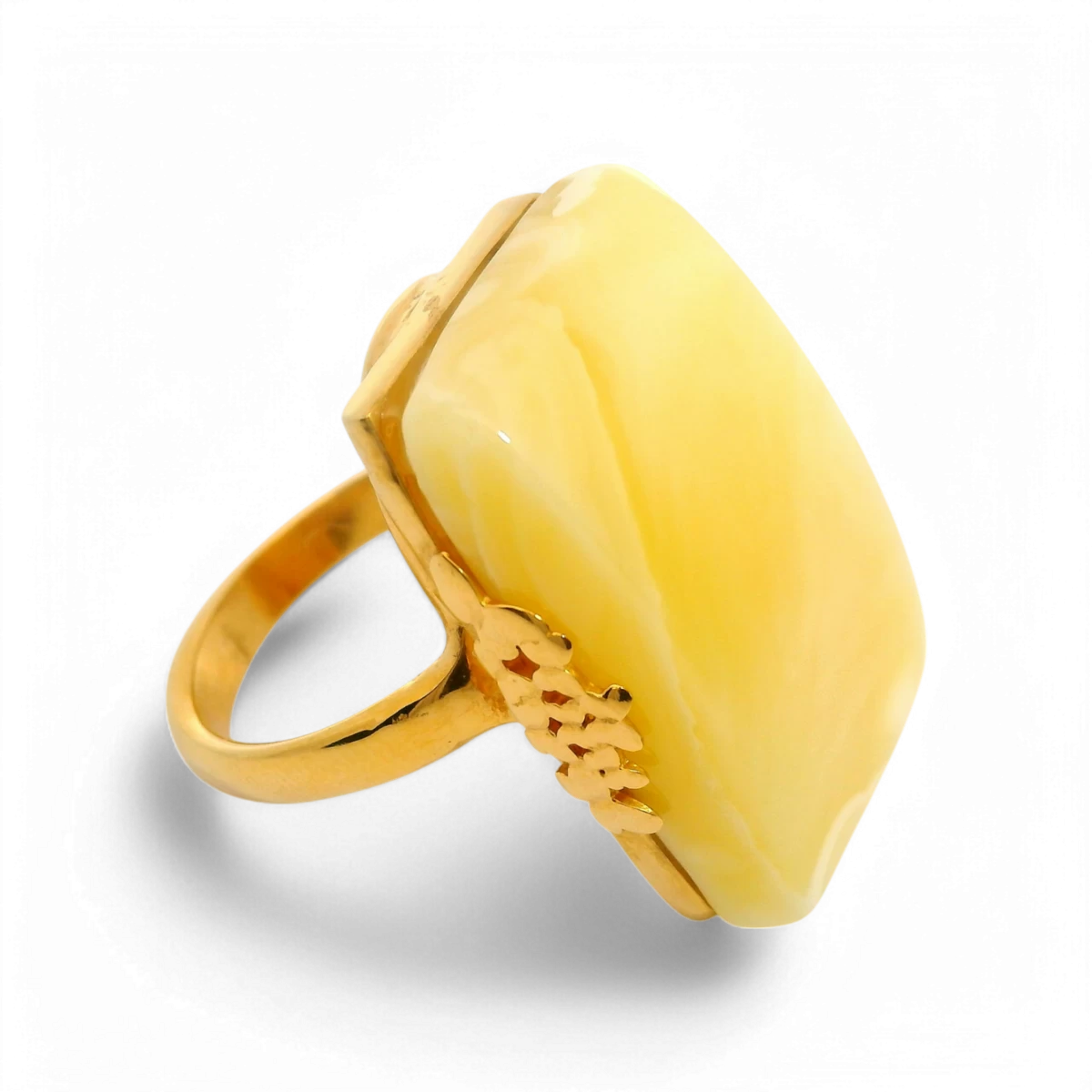 镀金戒指配黄色琥珀