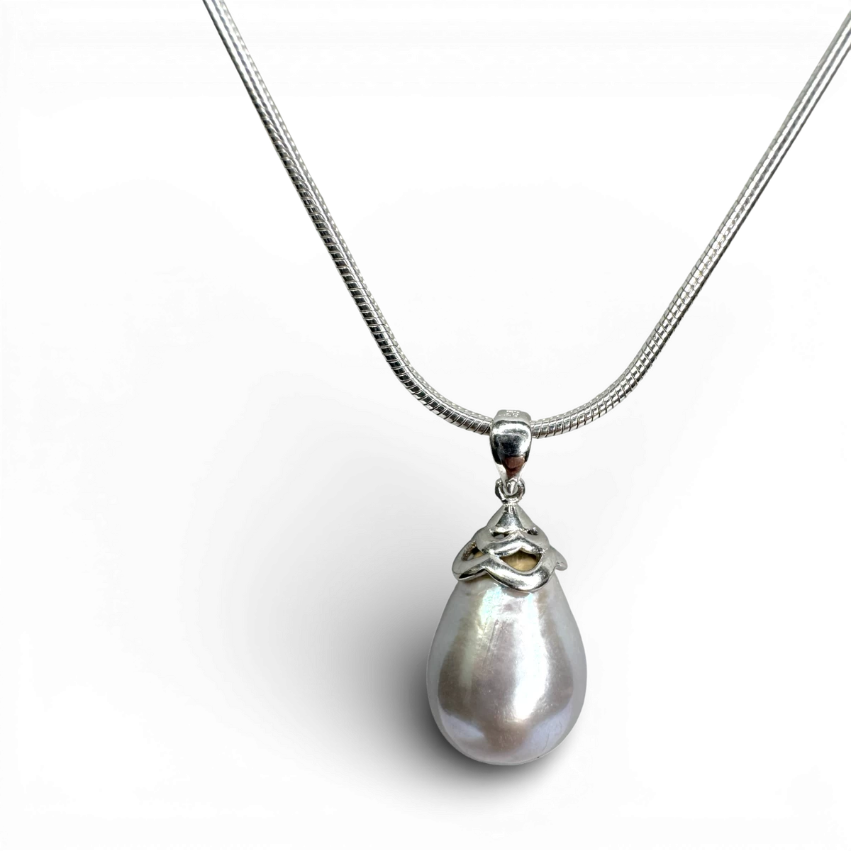 Grey Pearl silver necklace
