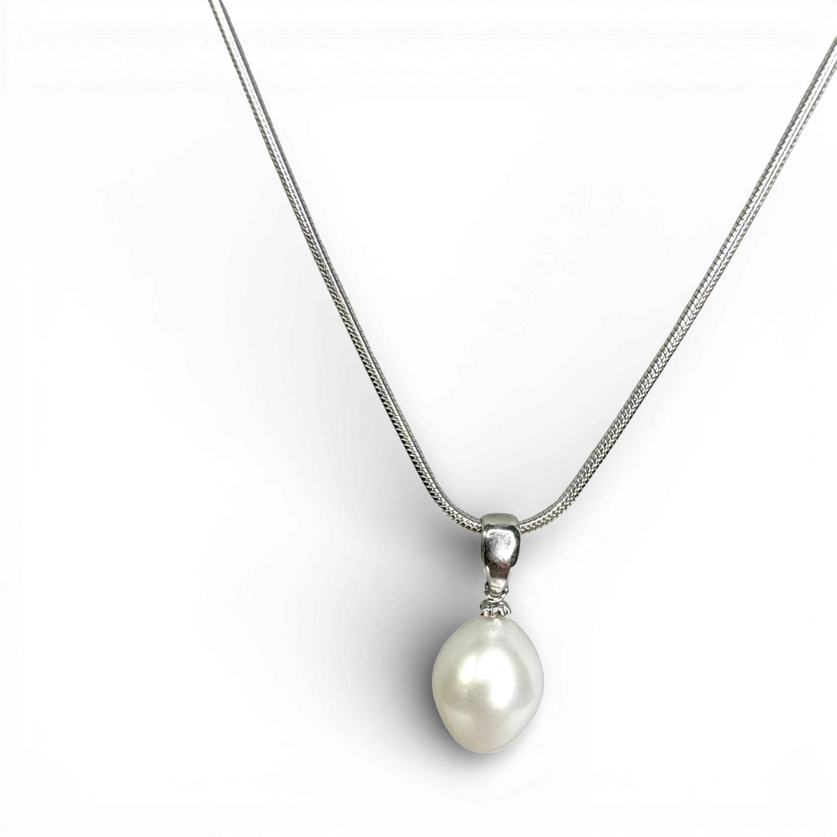 Weißer Perlen-Silberanhänger