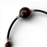 Браслет з бурштину