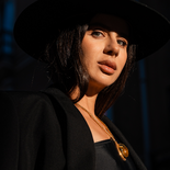 Позолочене бурштинове кольє