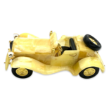 Amber souvenir «Vintage car»