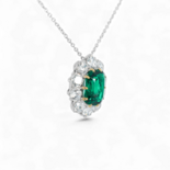 Намисто зі штучних смарагдів та діамантів