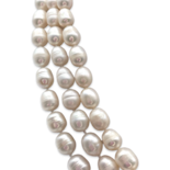 Bead necklace Pearl