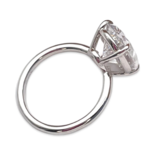 Anillo Clásico de Plata de Talla Ovalada