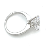 Класична обручка з круглим огранюванням