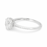 Verlobungsring mit klassischem Rundschliff