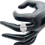 Срібна каблучка з цирконами Кароліна