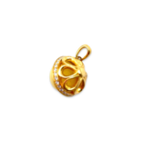 Verzierter Bernsteinanhänger