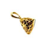 Verzierter Bernsteinanhänger