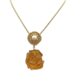 Collar Bañado en Oro con Rosa de Ámbar