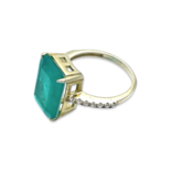 Mit Paraiba und Zirkonen vergoldeter Ring
