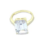 Anillo de Circón