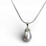 Grey Pearl silver necklace