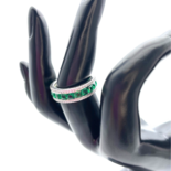 Bague en argent avec zircons