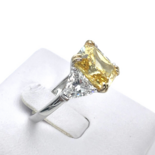 Silberring mit Zirkonen Karolina