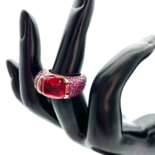 Denkwürdiger CZ Goldplattierter Ring