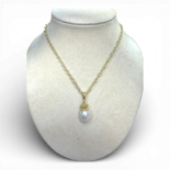 Кольє з перлиною