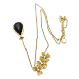 Намисто з червоним бурштином