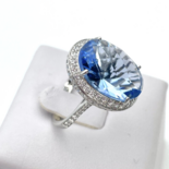 Срібна каблучка овального вирізу