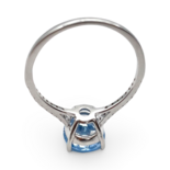 Срібна каблучка овального різу