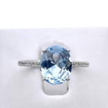 Срібна каблучка овального різу