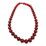 Rote Bernstein-Kette