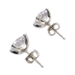 Boucles d'oreilles rondes en argent avec zircons 6 mm