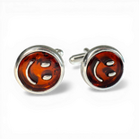 银色袖扣，配琥珀“笑脸”