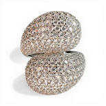 White contrarier bubble ring